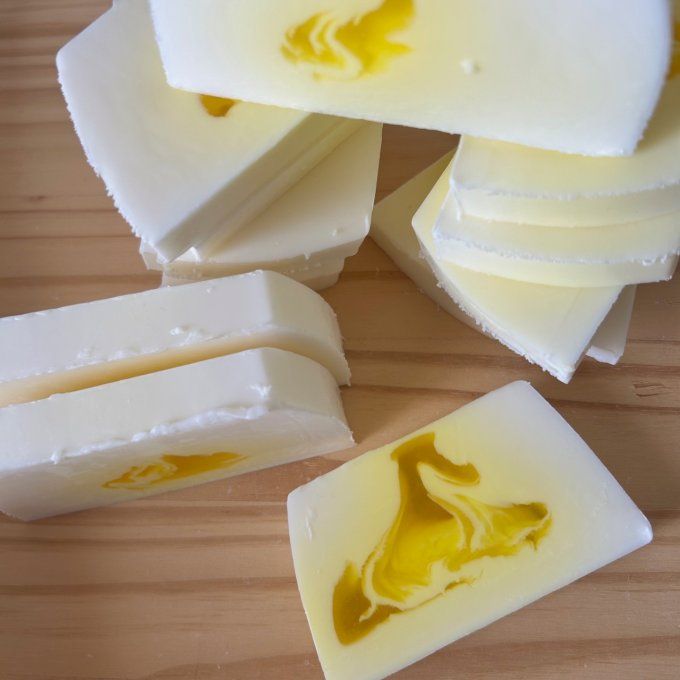 TRANCHE DE SAVON MONOÏ